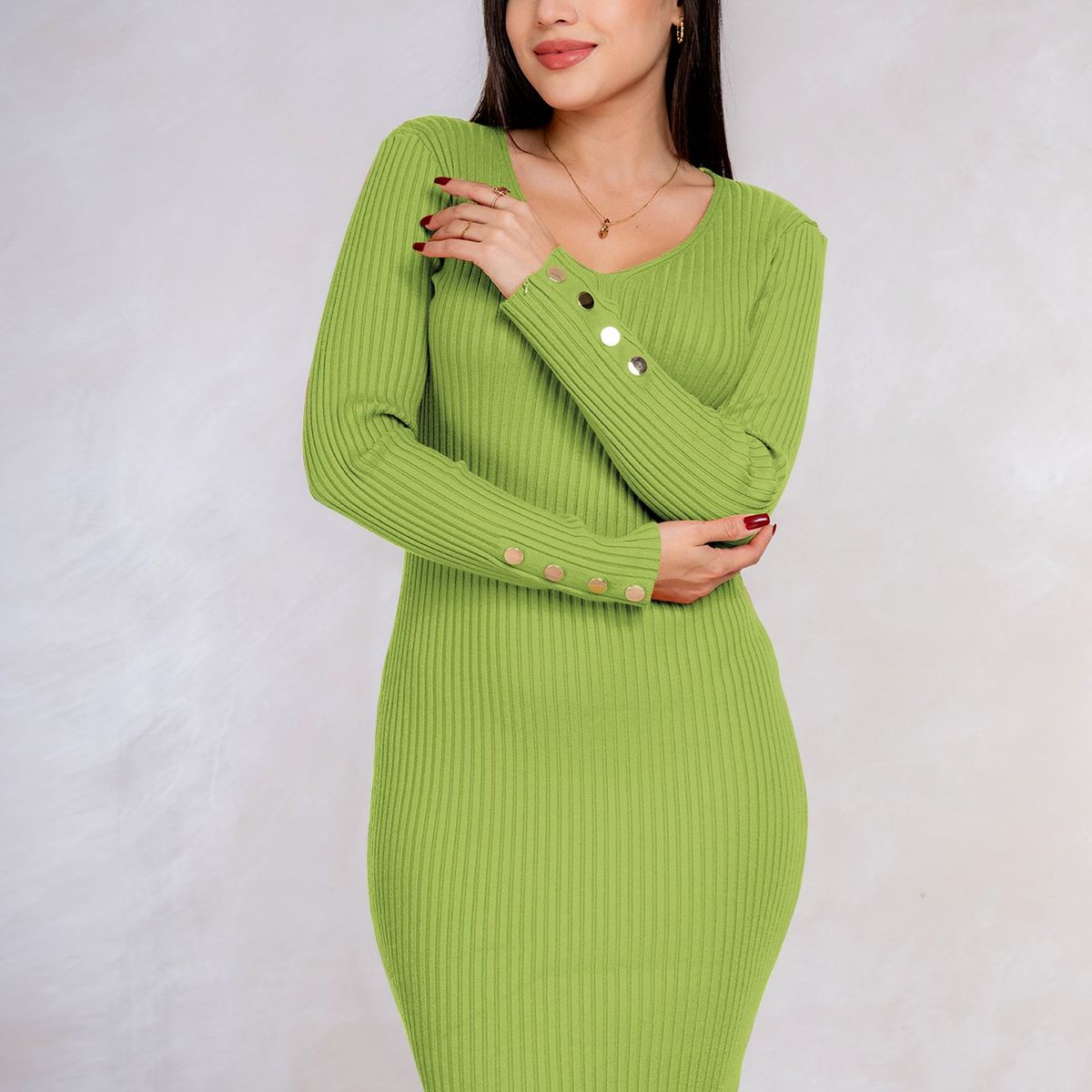 ARMA TU LOOK - VESTIDO BELÉN ESCOTE V DE CASHMERE CON BOTONES DORADOS ARMA TU LOOK