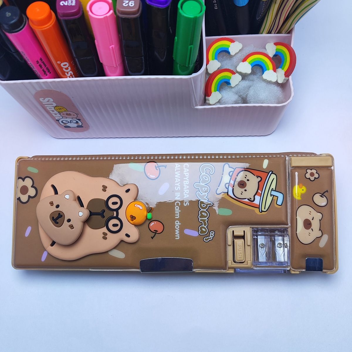 GENERICO - Cartuchera Capibara 3D color marrón