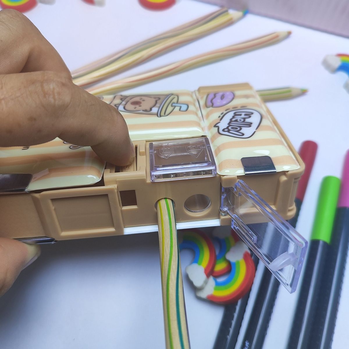 GENERICO - Cartuchera Capibara 3D a rayas