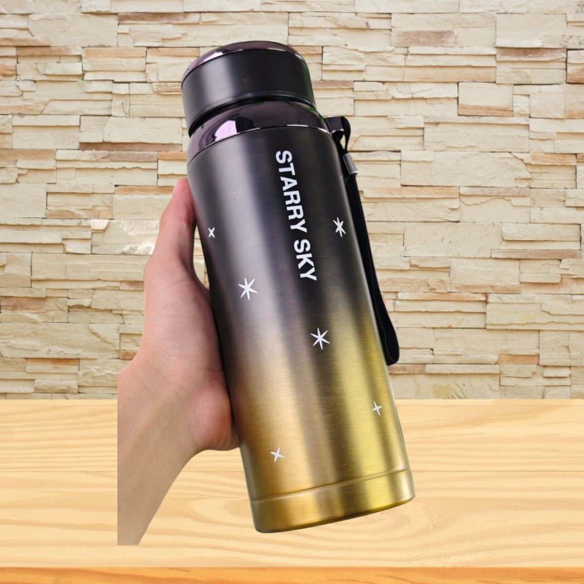 GENERICO - TERMO TOMATODO DE ACERO INOX ESTRELLA 800ML NEGRO CON DORADO