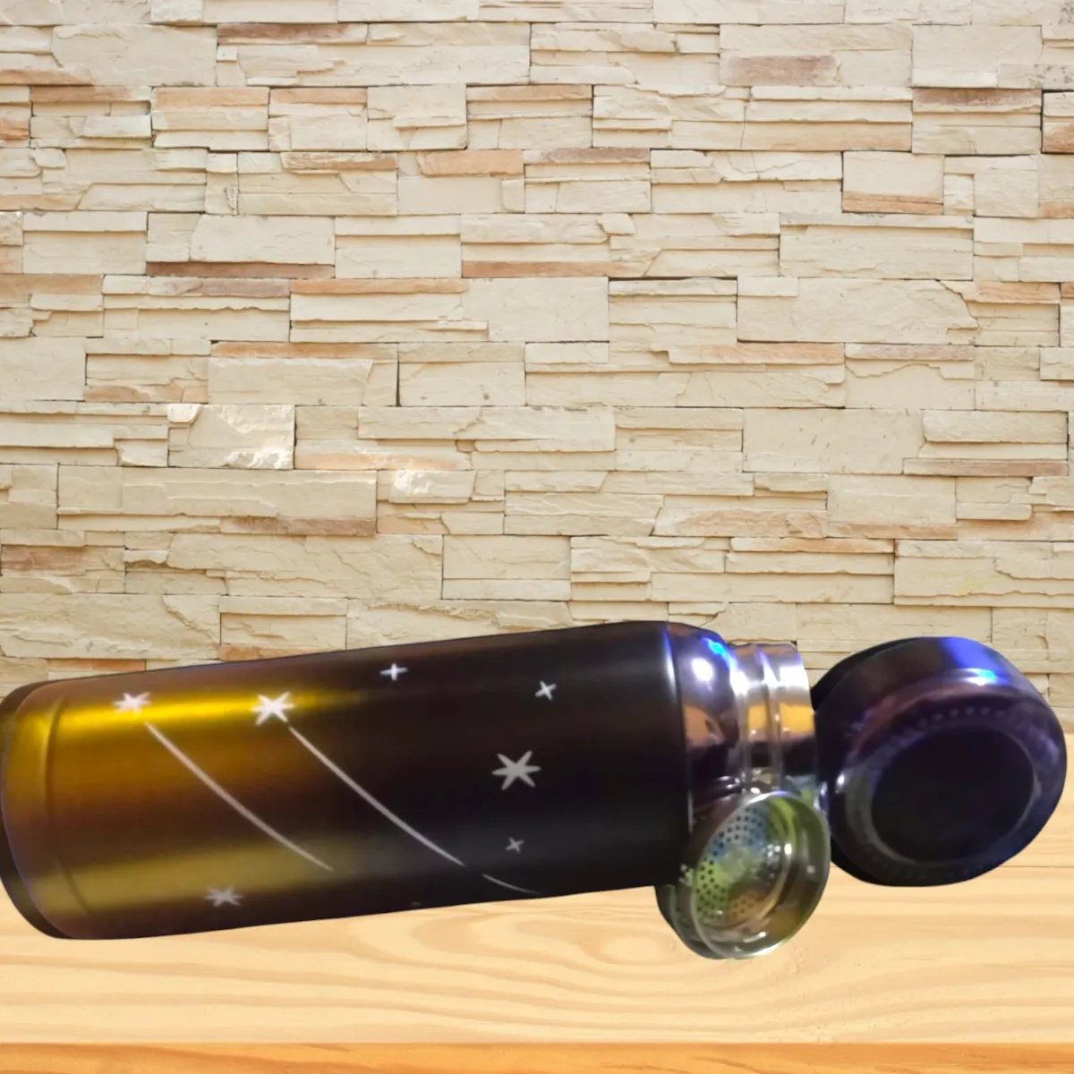 GENERICO - TERMO TOMATODO DE ACERO INOX ESTRELLA 800ML NEGRO CON DORADO