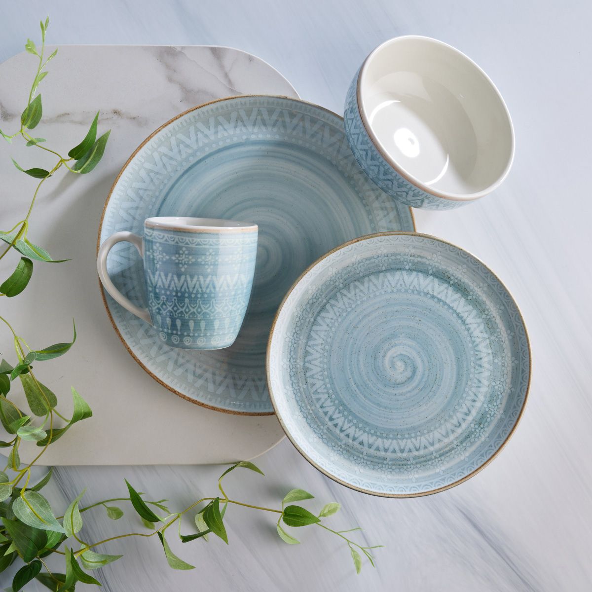 CORONA - Juego de Vajilla 16 Piezas CONGO Azul Corona