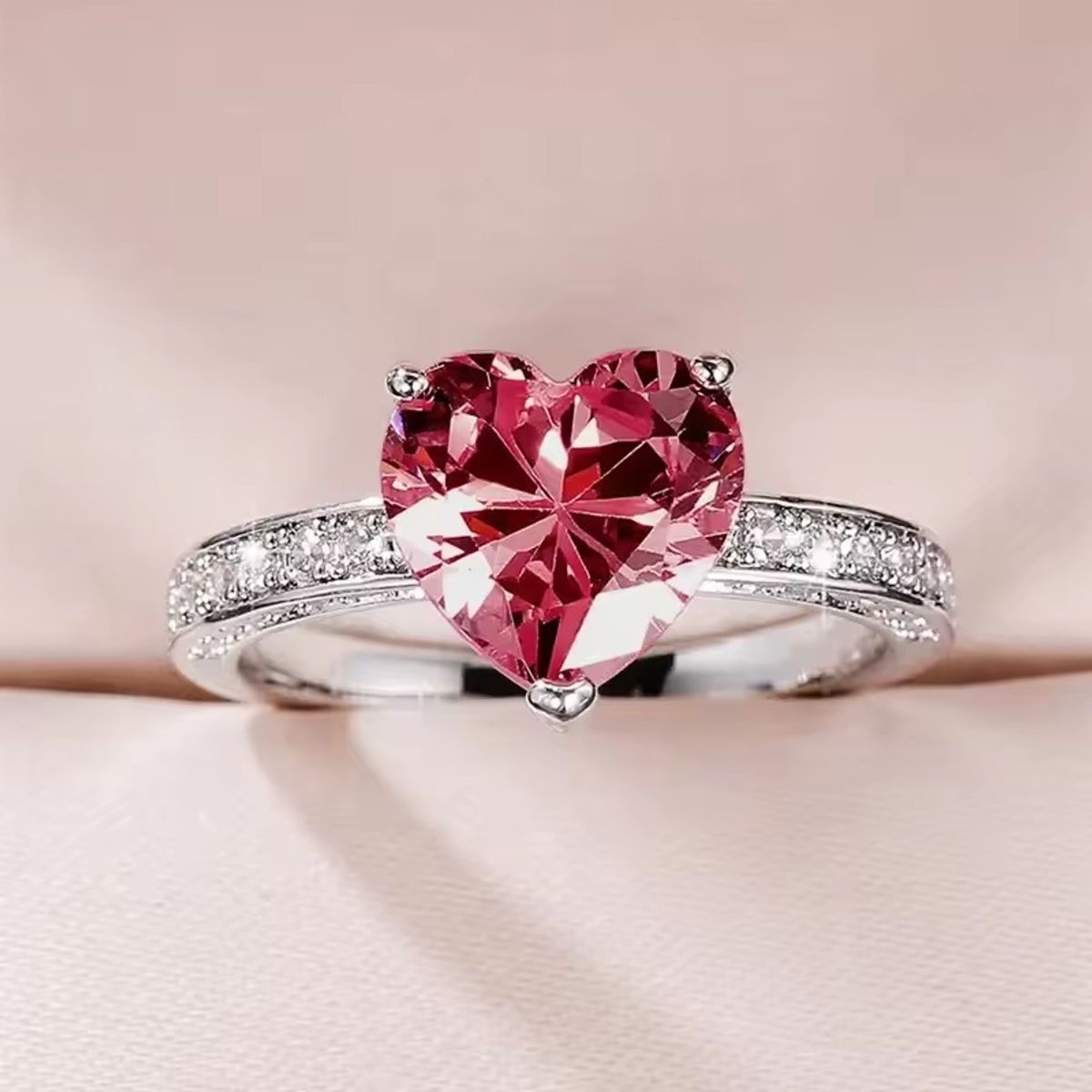 LA TIENDA 88 JOYAS Y ACCESORIOS - La Tienda 88 - Anillo De Pedida Mujer Corazón Bañado en Oro - Rojo