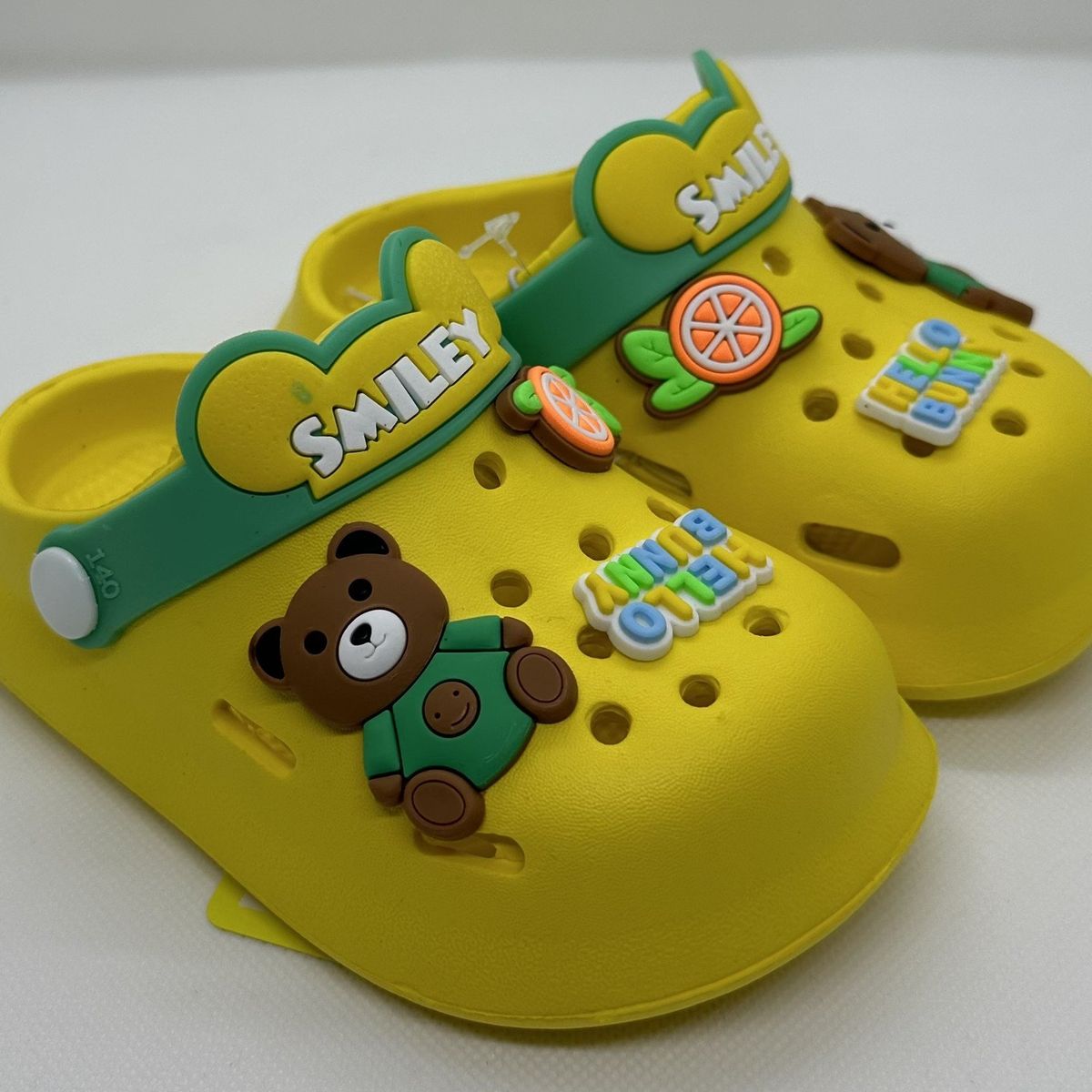 GENERICO - SANDALIA KAWAI I CONEJO Y OSO