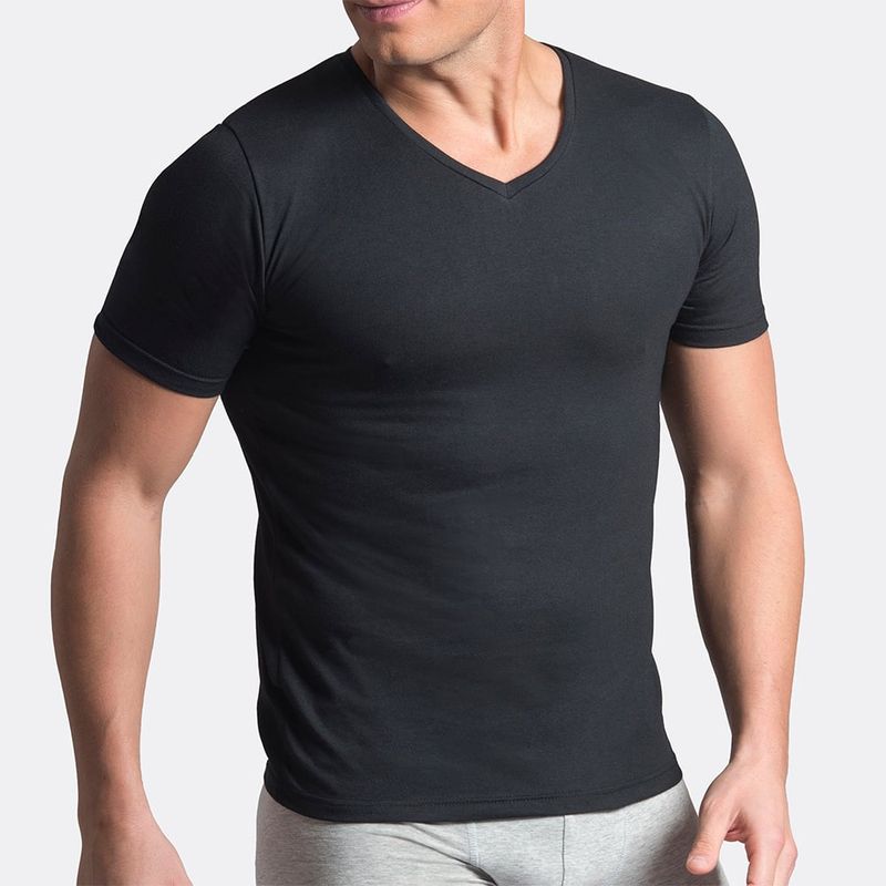 MOTA - CAMISETAS BASICAS MT443090 NEGRO