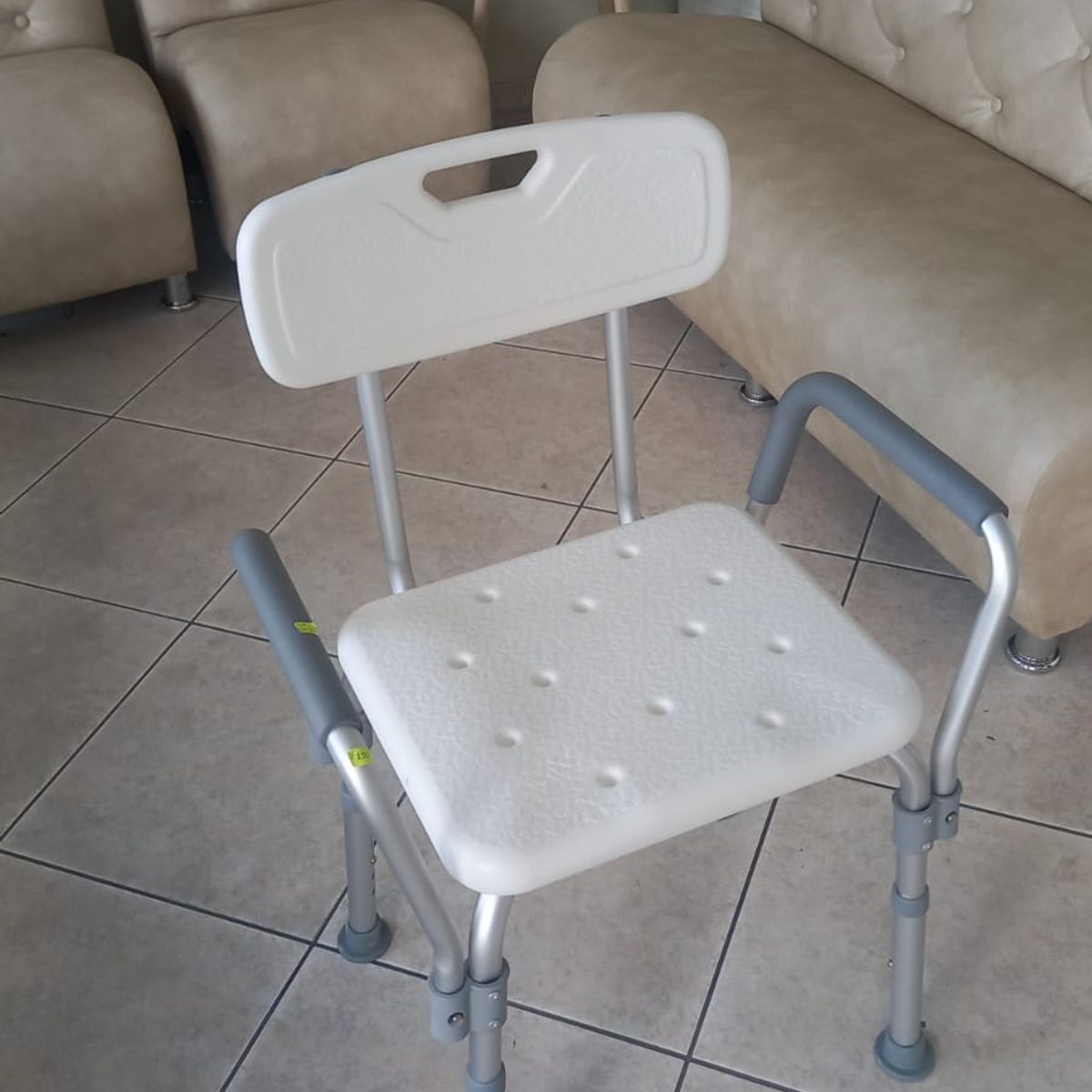 GENERICO - Silla de Ducha Con Brazos