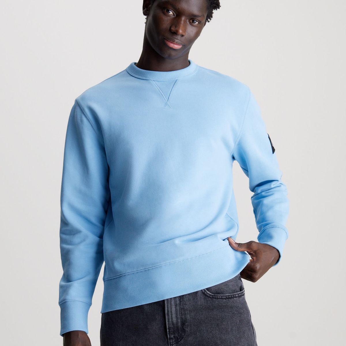 CALVIN KLEIN - SWEATSHIRT BADGE CREW NECK