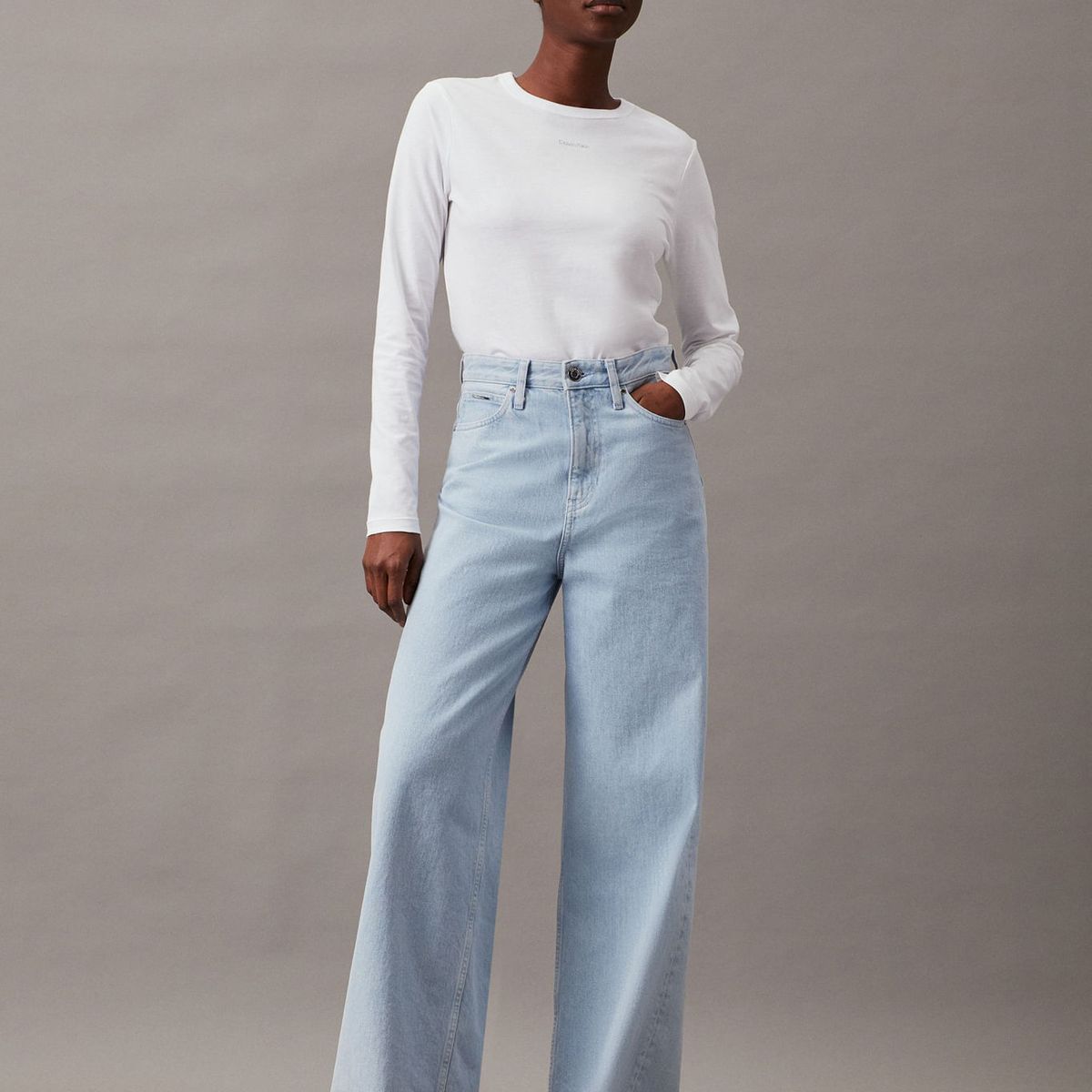 CALVIN KLEIN - T-SHIRT M/L PARA MUJERES CK