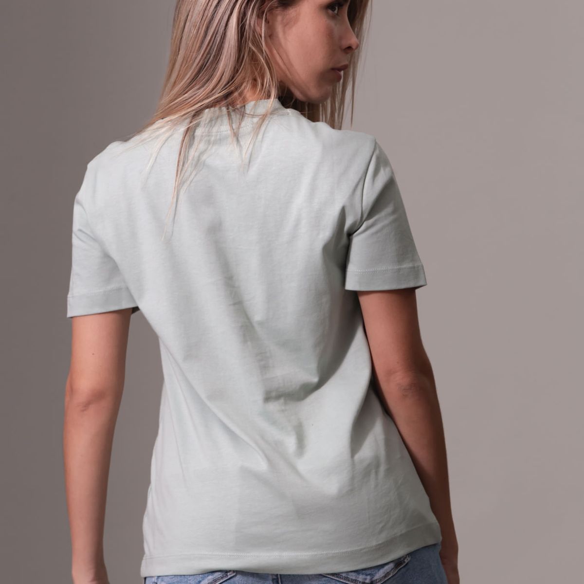 CALVIN KLEIN - CAMISETA EMBROIDERED CK REGULAR TEE