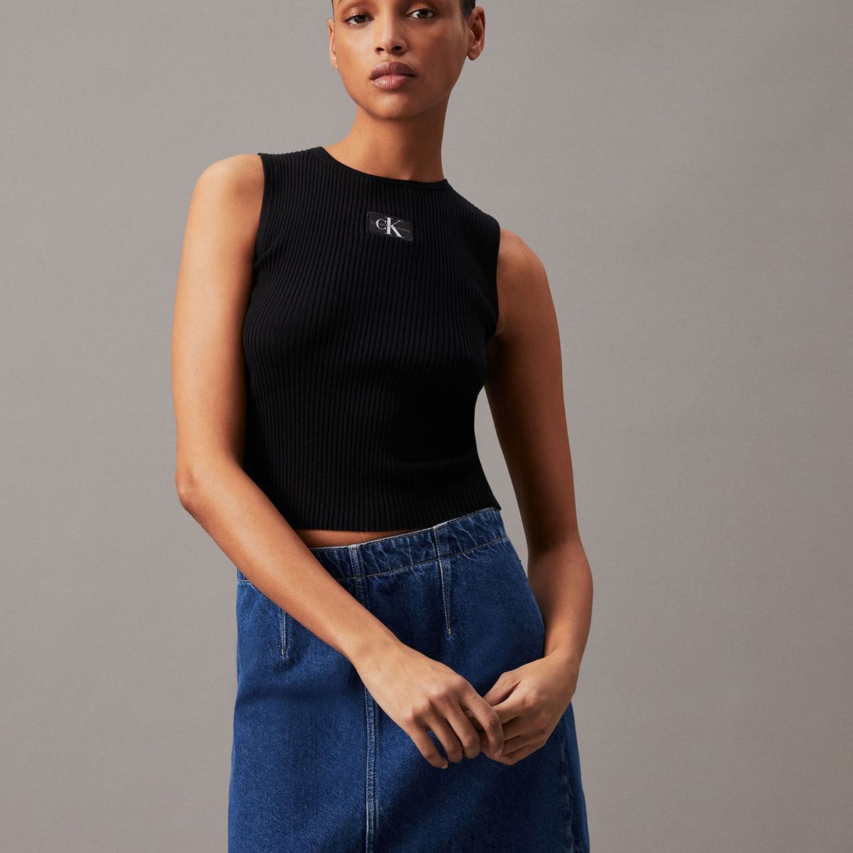 CALVIN KLEIN - T-SHIRT M/C PARA MUJERES CK