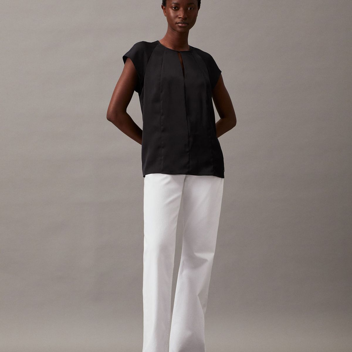 CALVIN KLEIN - BLUSA M/C PARA MUJERES CK