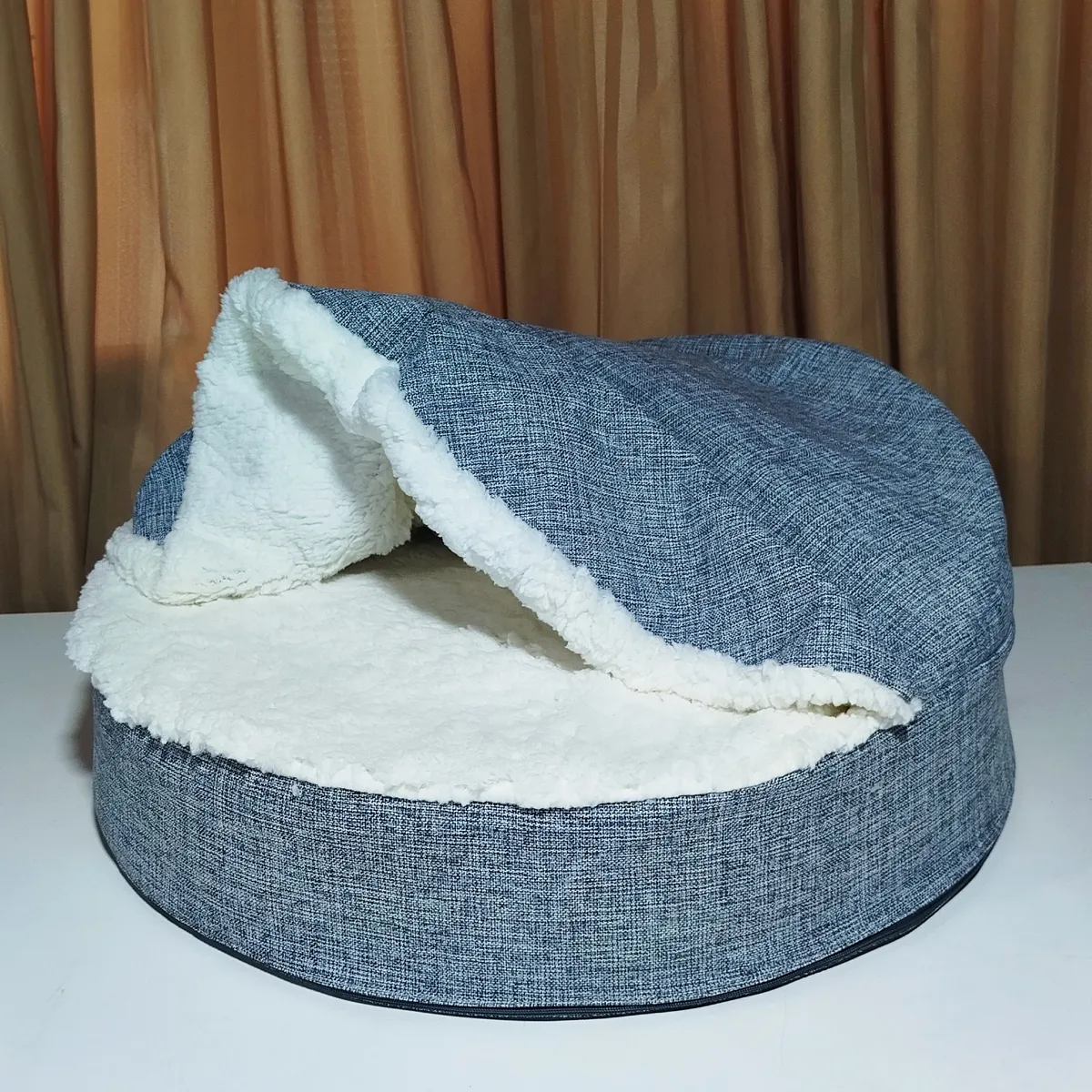 GENERICO - CAMA PARA MASCOTA WINTER 65 x 65