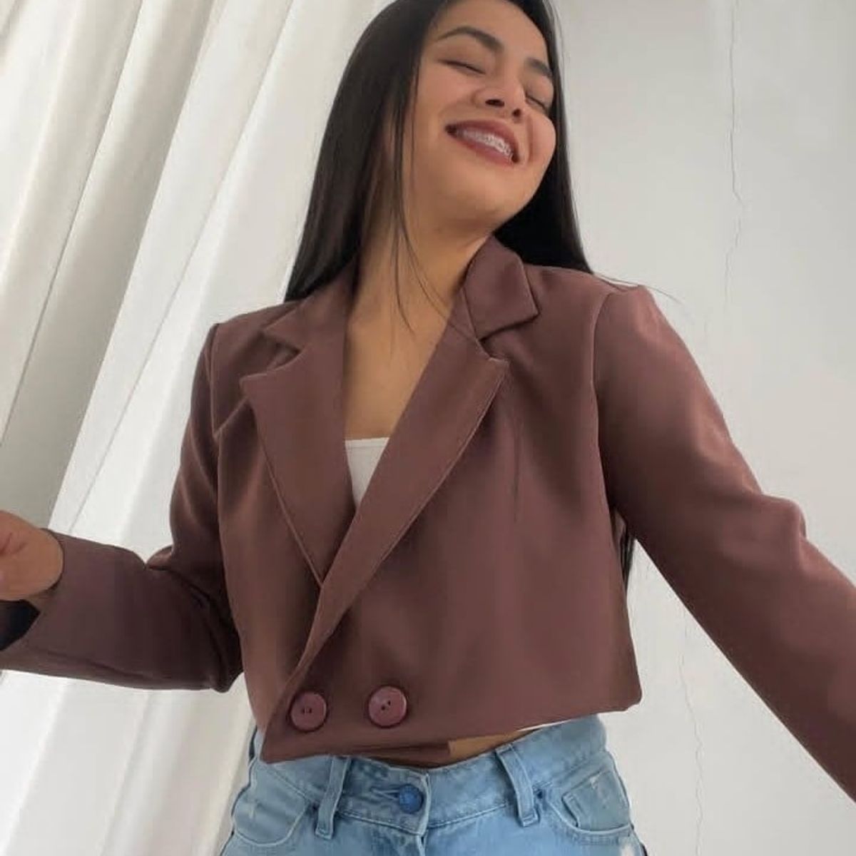 GENERICO - BLAZER CROP ELEGANTE PARA MUJER