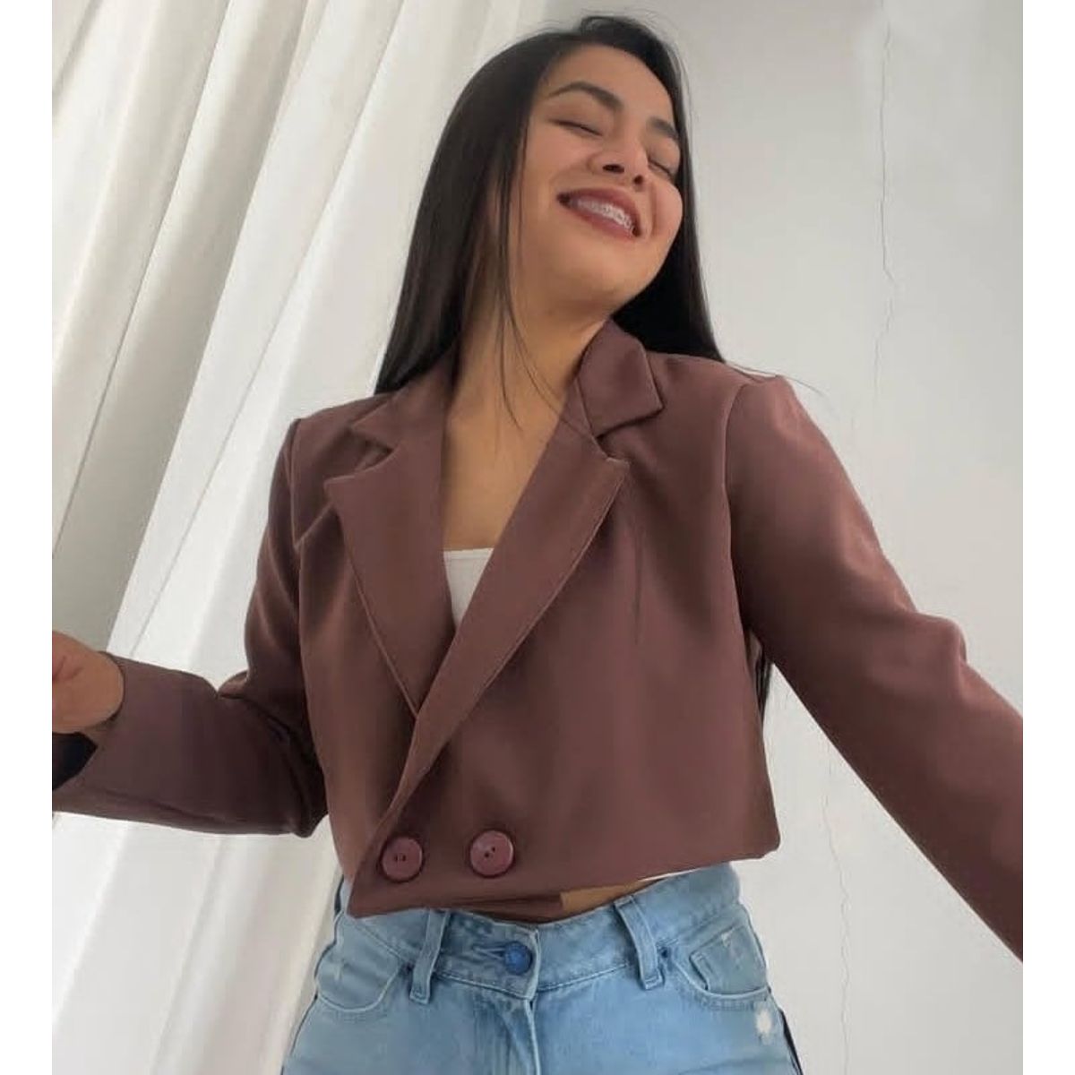 GENERICO - BLAZER CROP ELEGANTE PARA MUJER