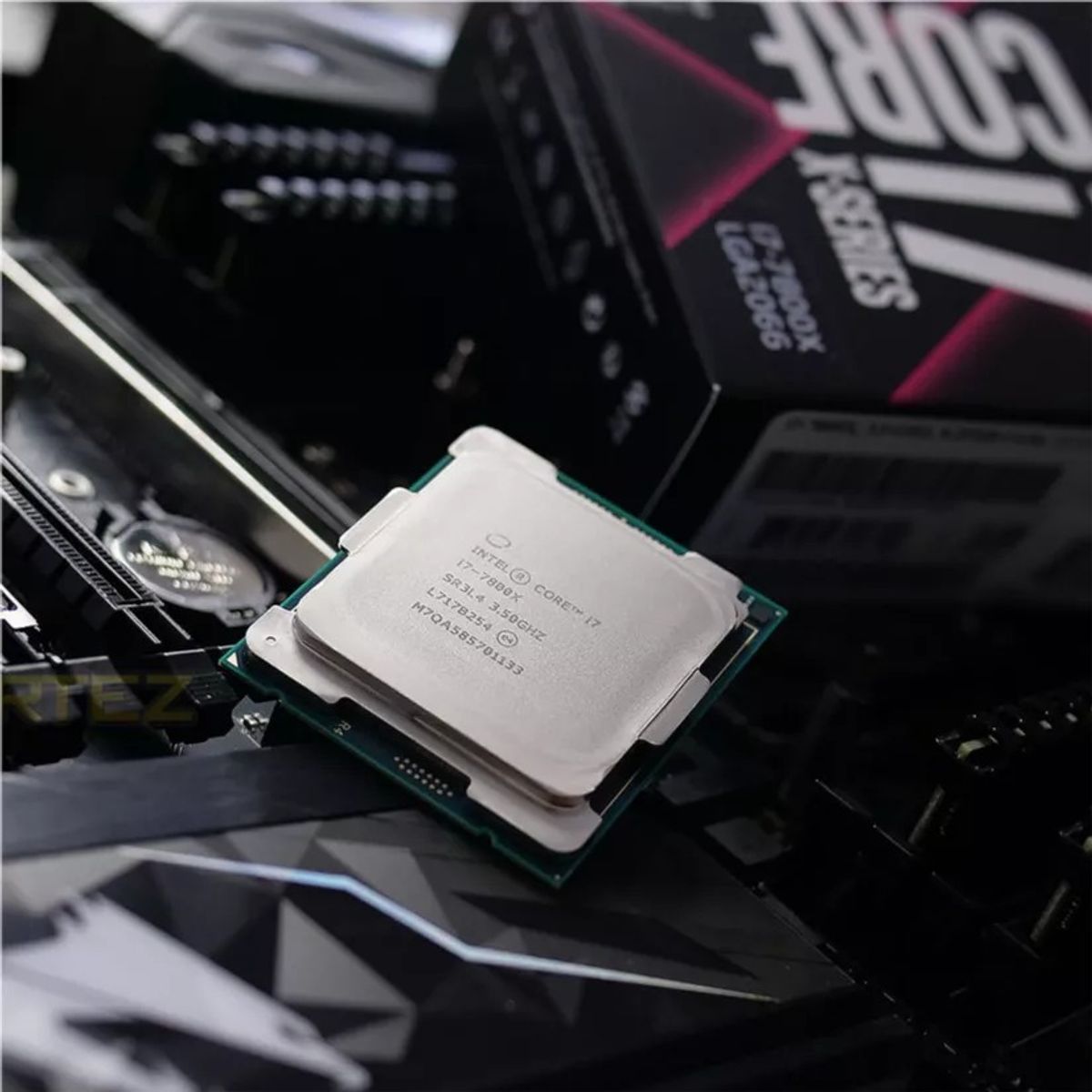 INTEL - Procesador Intel Core i7-7800X, 3.50 GHz, 8.25 MB Caché L3, LGA2066