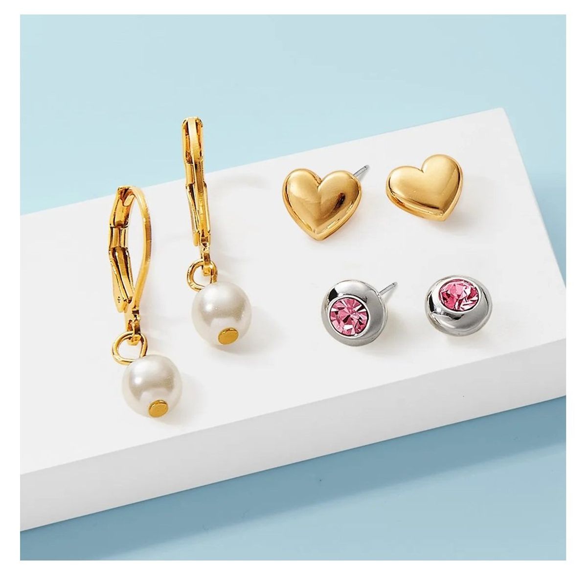 ESIKA - Estuche Aretes x3 PEARLY GIRLS Baño en Oro de 24k para Niñas