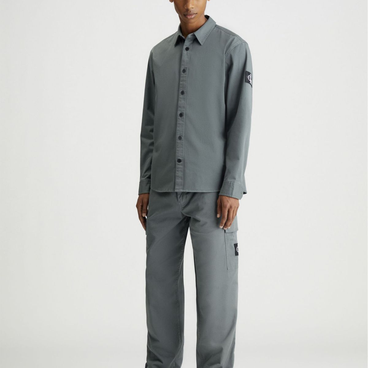 CALVIN KLEIN - CAMISA MONOLOGO BADGE RELAXED SHIRT