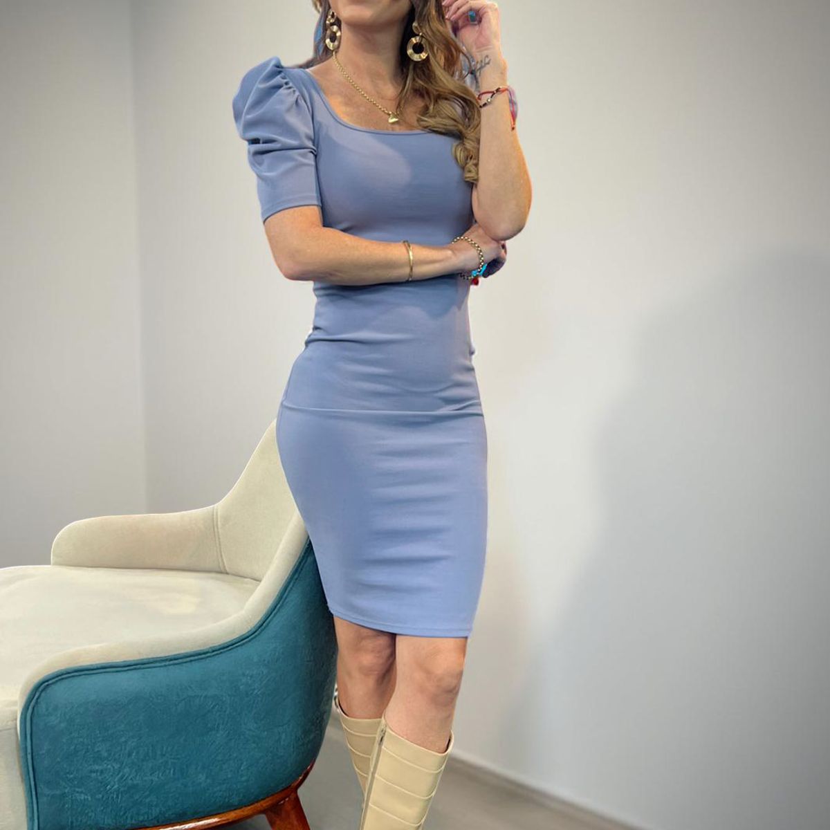 ARMA TU LOOK - VESTIDO CAMILA ESCOTE CUADRADO MANGAS CORTAS ABULLONADAS ARMA TU LOOK
