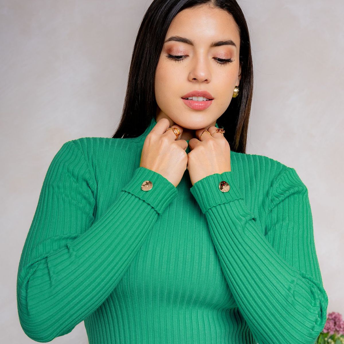 ARMA TU LOOK - VESTIDO CANDICE CUELLO ALTO DE CASHMERE CON BOTONES EN MANGAS