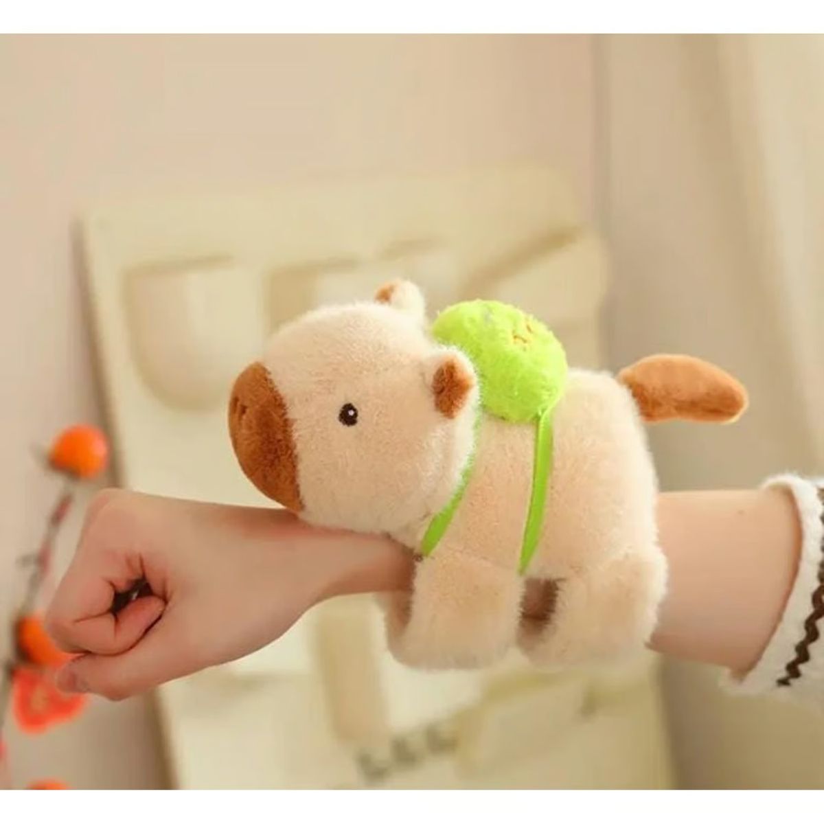 GENERICO - Peluche Capibara Pulsera Muñequera - Beige-GENERICO