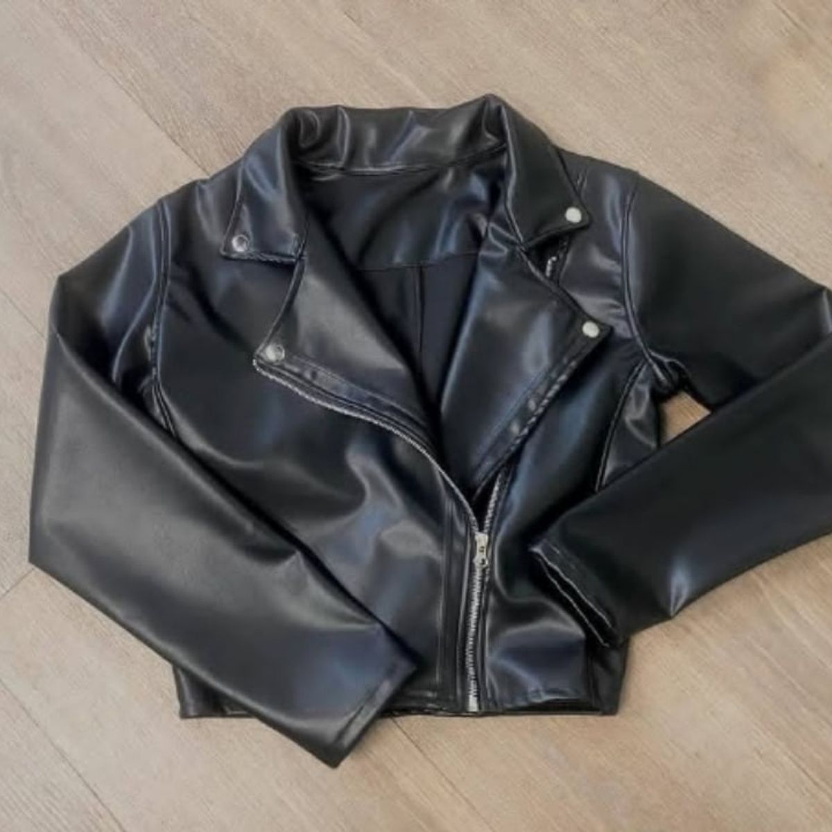 GENERICO - CASACA BIKER CUERINA PARA DAMA