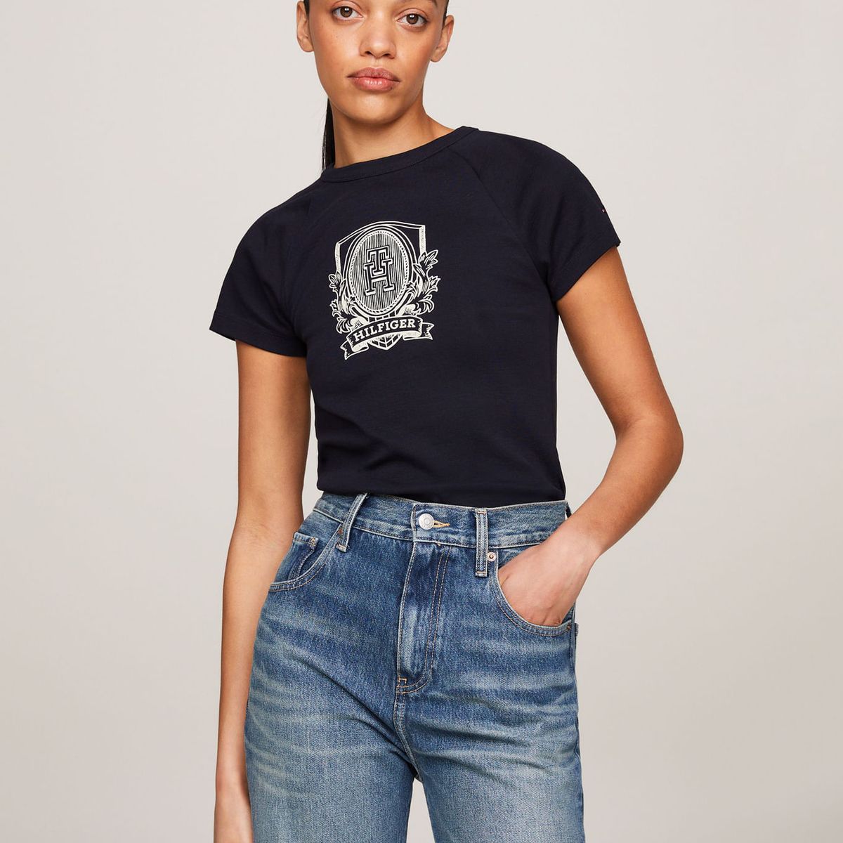 TOMMY HILFIGER - CAMISETA M/C SLIM RAGLAN CREST C-NK SS