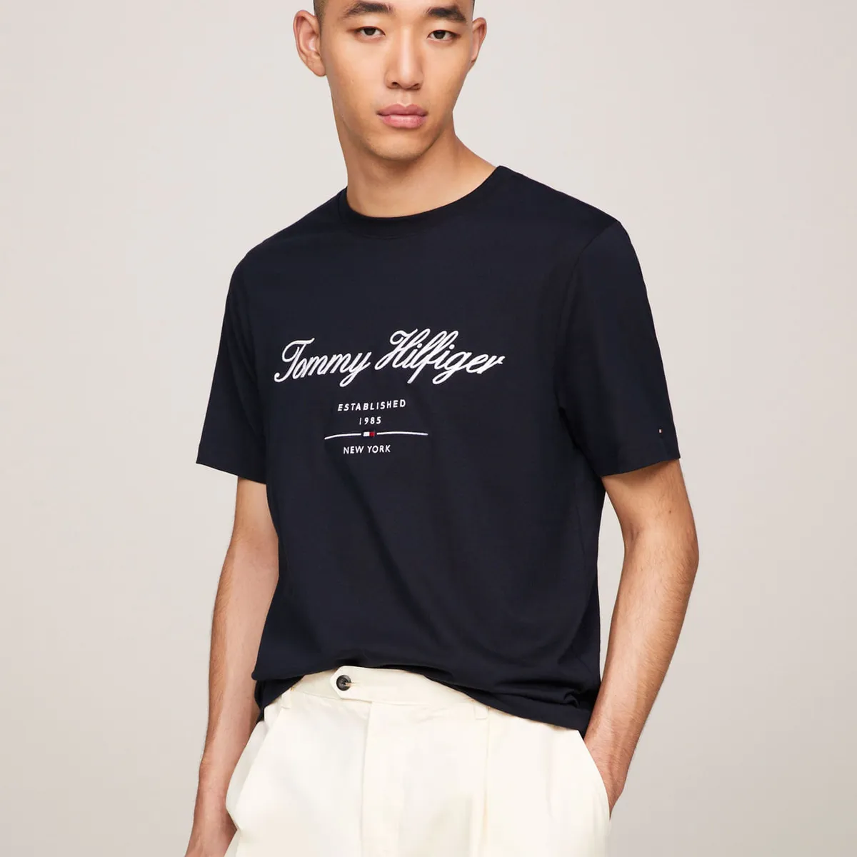 TOMMY HILFIGER - CAMISETA SCRIPT LOGO TEE