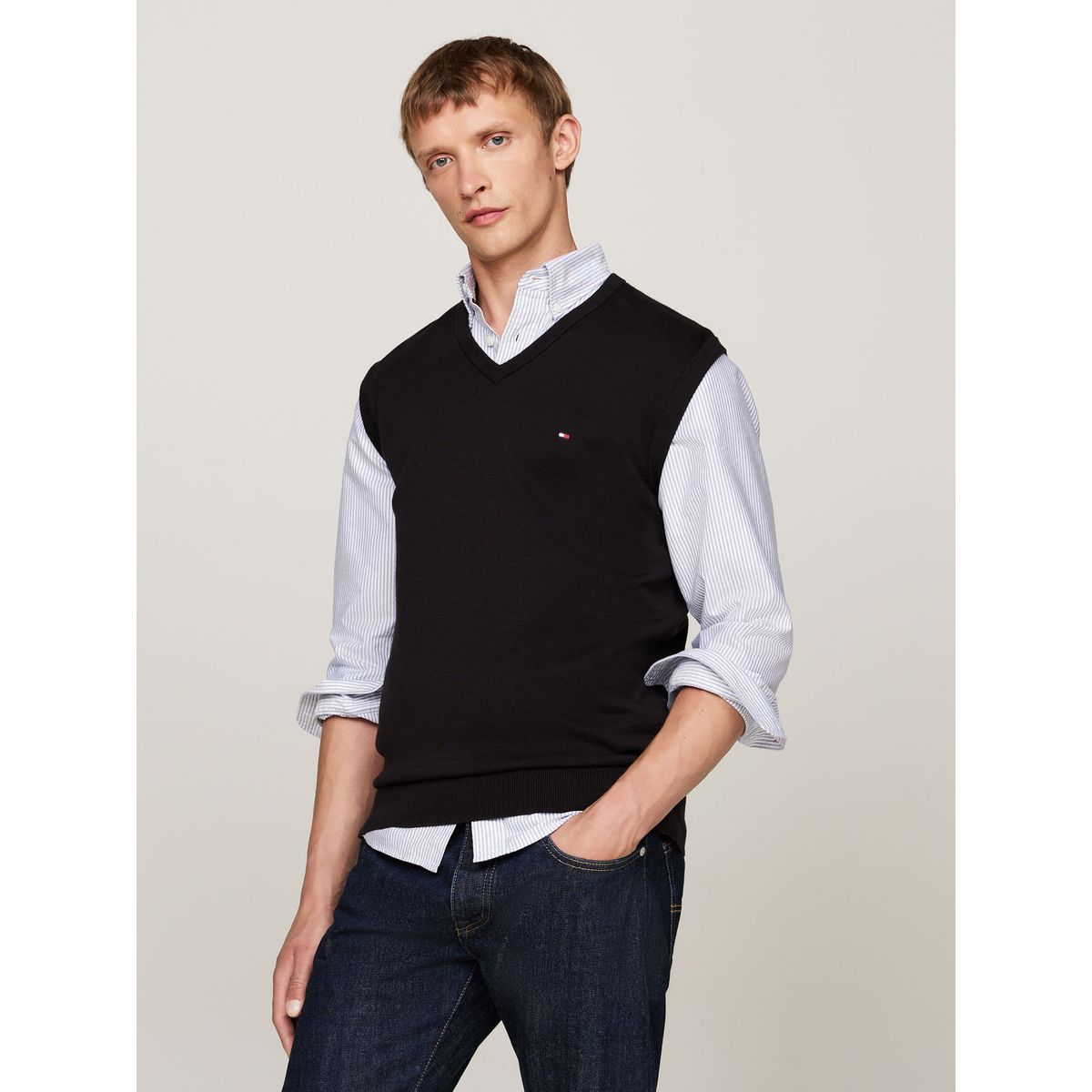 TOMMY HILFIGER - PULLOVER ESSENTIAL CTN V NK VEST