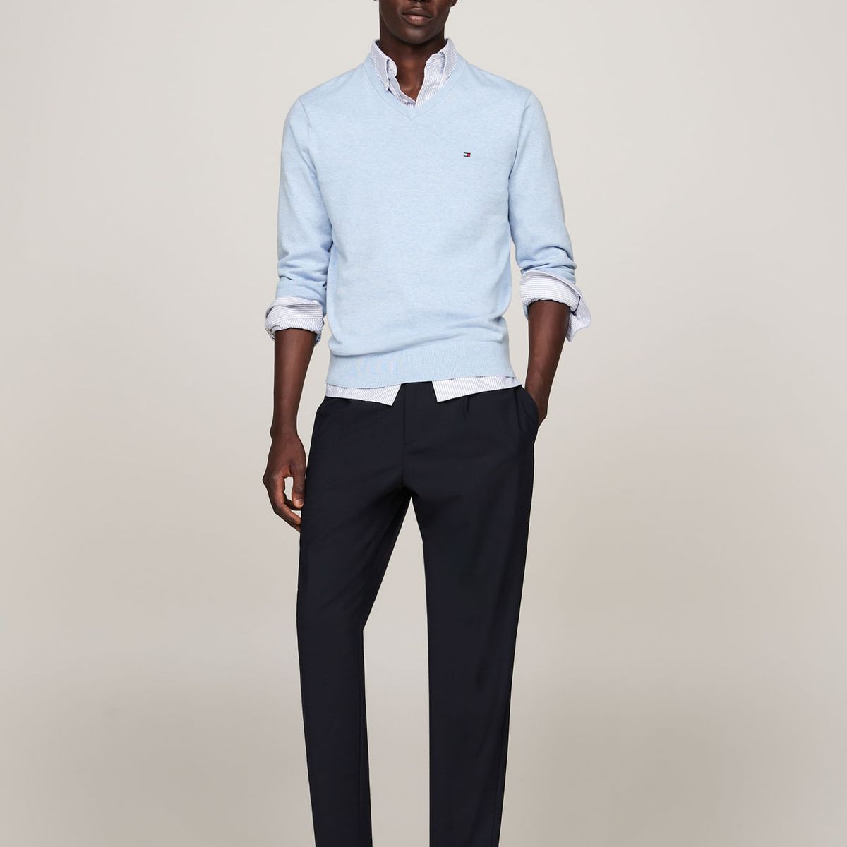 TOMMY HILFIGER - SWEATER ESSENTIAL COTTON V NECK