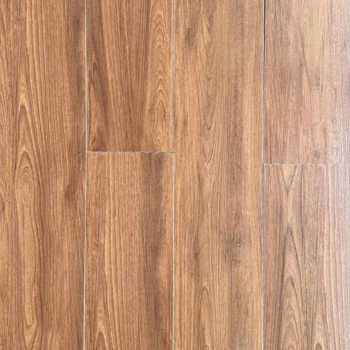 EJESA CREA TU ESPACIO IDEAL - Cedro Oscuro 20×100 cm – Tablón porcelanato 1.20 m2