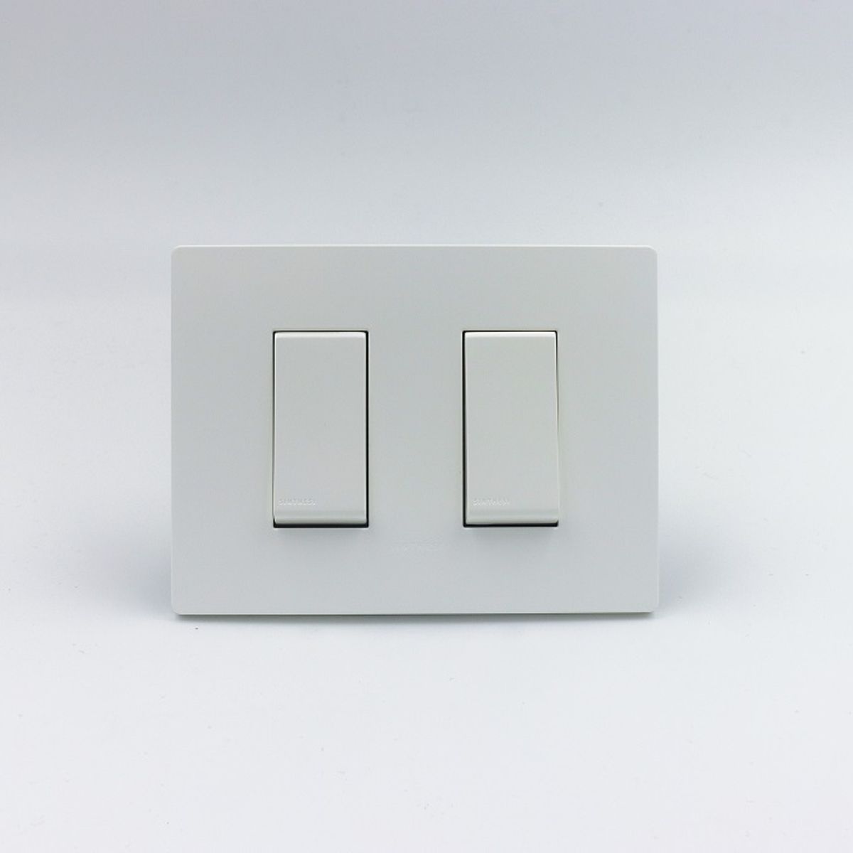 SINTHESI - INTERRUPTOR DOBLE 1 SIMPLE Y 1 CONMTDR 3 VIAS S33 PLACA BLANCA MATE