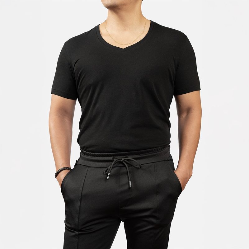 MALAVER - Polo Negro Cuello V - slim fit