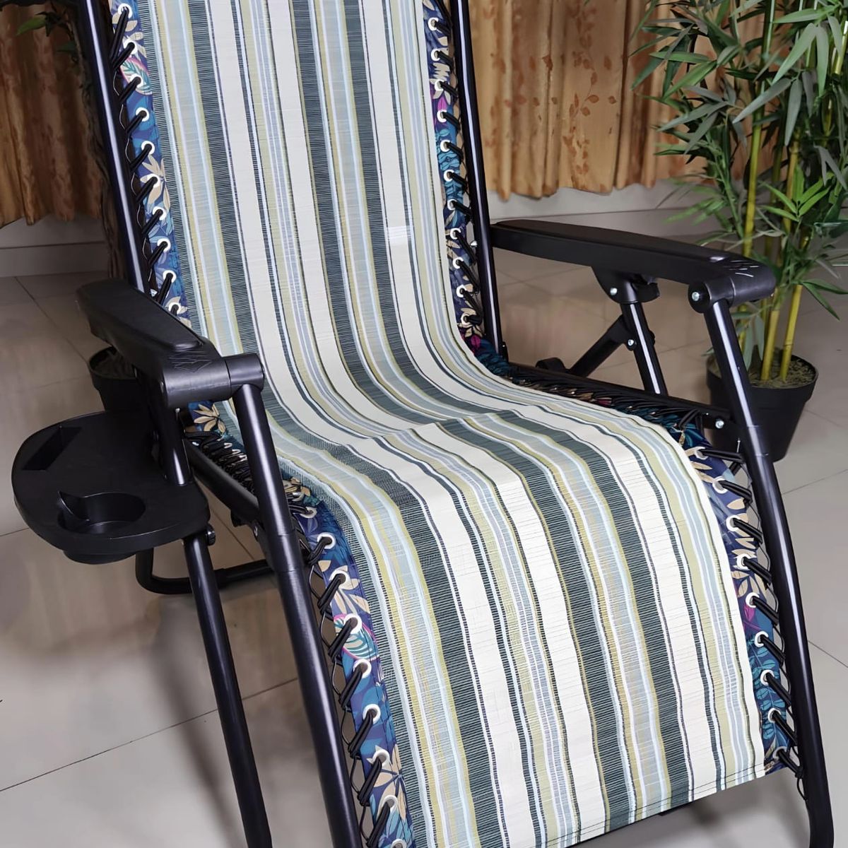 GENERICO - SILLA DE GRAVEDAD CERO PARA EXTERIORES CON BANDEJA POSA VASO