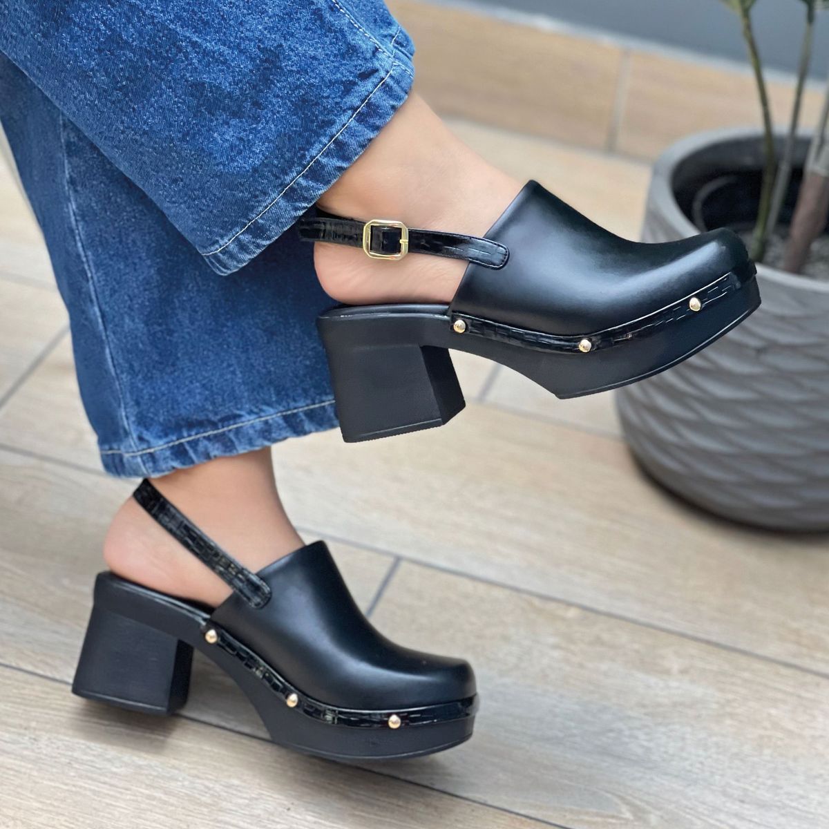 GENERICO - SUECOS NEGROS PARA DAMA VALERIA