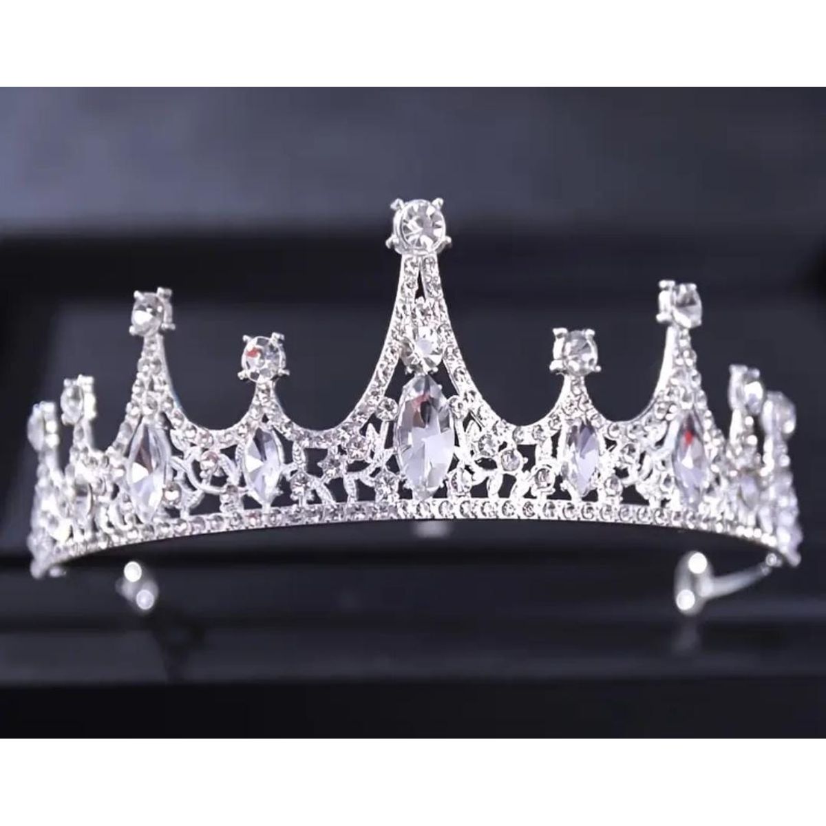 GENERICO - Tiara Corona Clásica para Cumpleaños Graduaciones Plateado