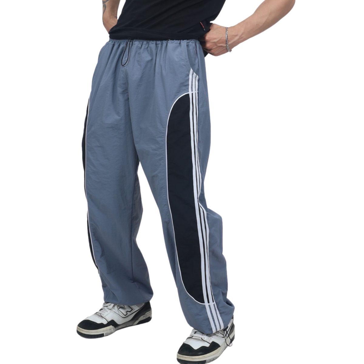 ENKI - Pantalón Power Track ENKI  Modelo Sport Oversized