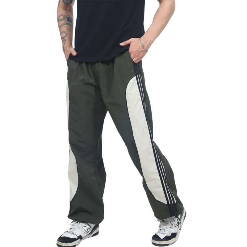 ENKI - Pantalón Power Track ENKI  Modelo Sport Oversized