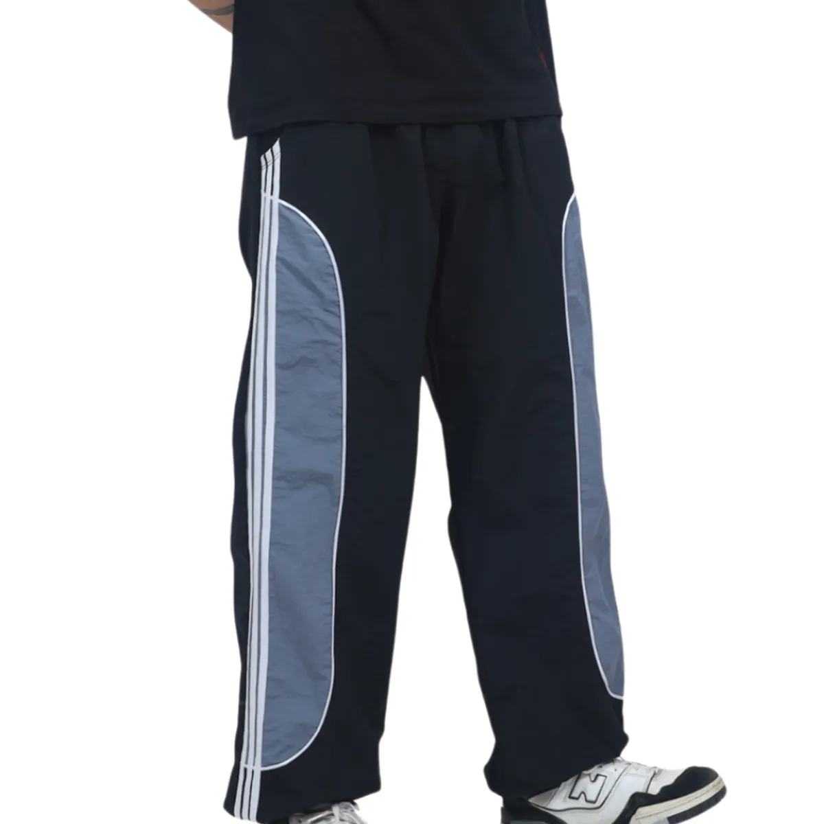 ENKI - Pantalón Power Track ENKI  Modelo Sport Oversized