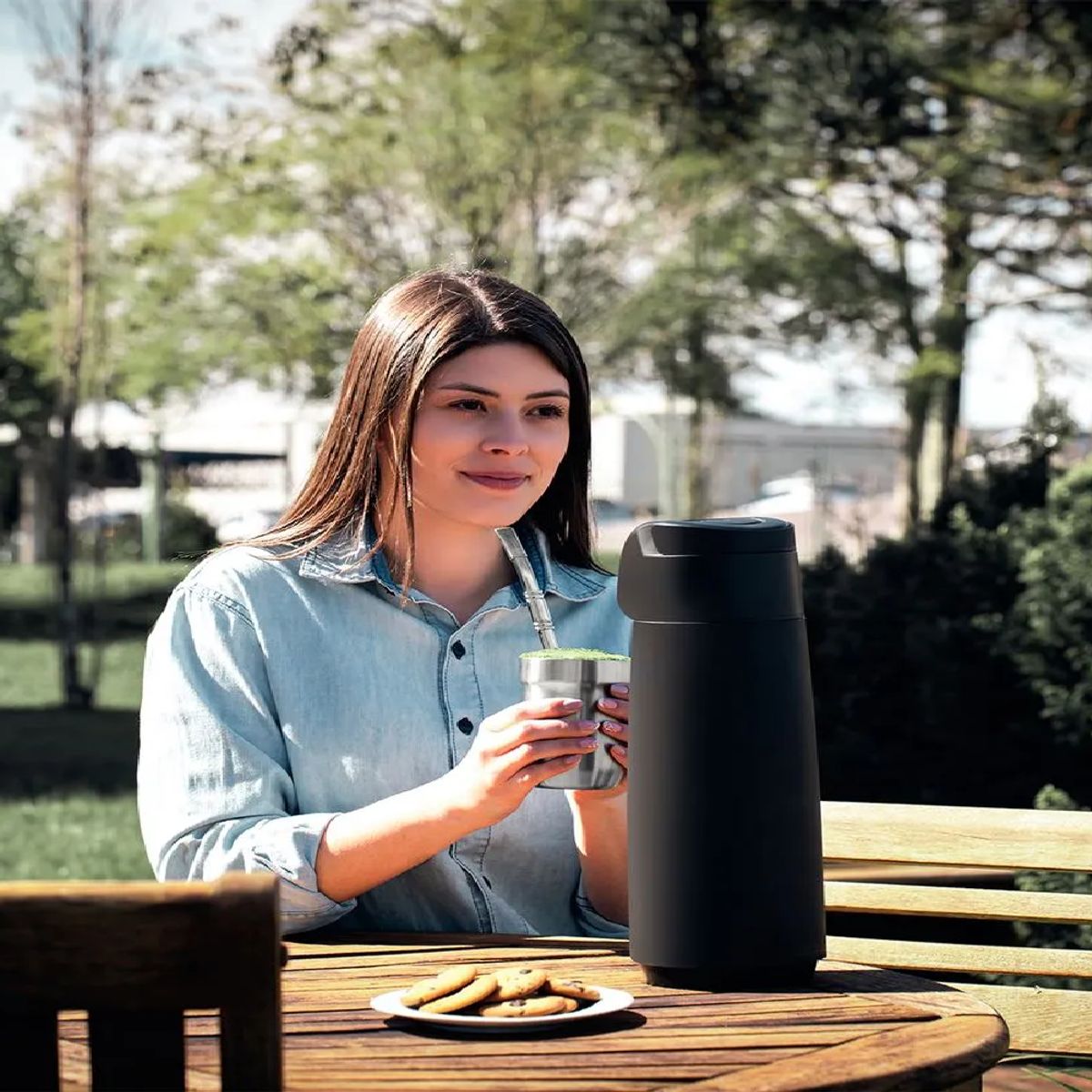 TRAMONTINA - Termo Tramontina con Sifón 1.8 Lt Negro