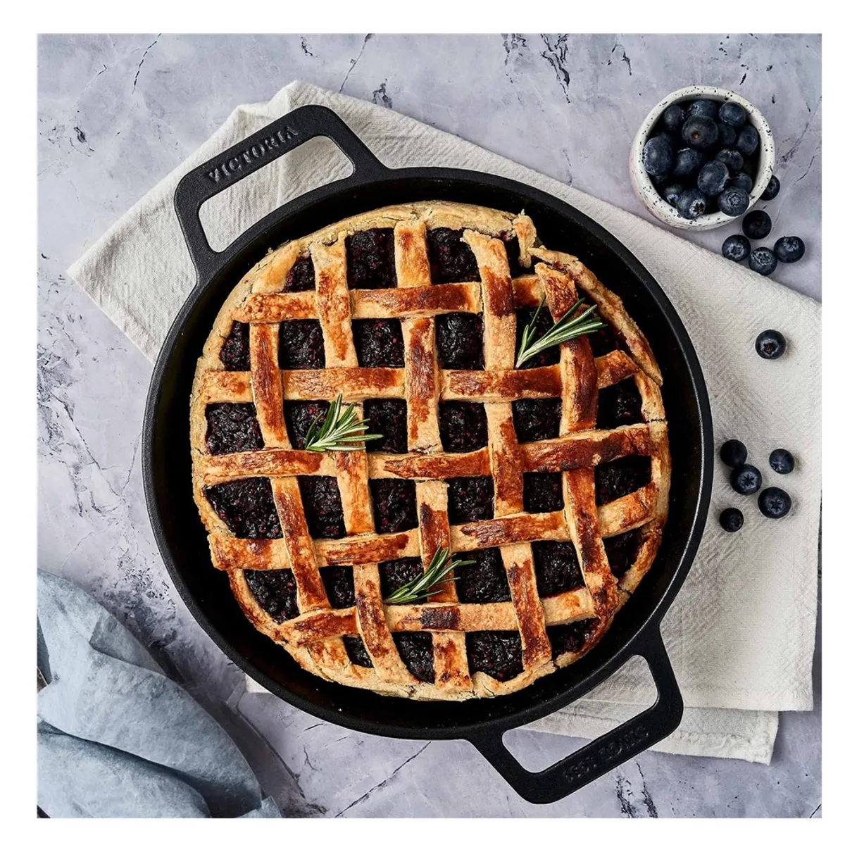 VICTORIA - SARTEN DE HIERRO FUNDIDO DOBLE ASA 25 CM VICTORIA CURADO