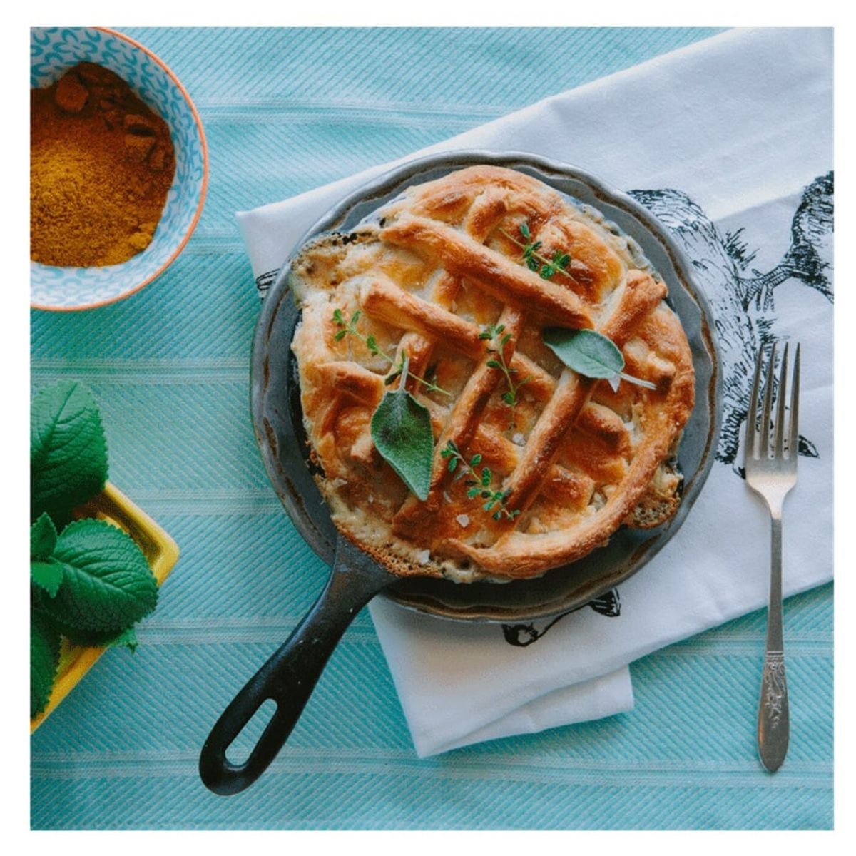 VICTORIA - SARTEN DE HIERRO FUNDIDO ESMALTADO DE 16 CM DIAMETRO VICTORIA