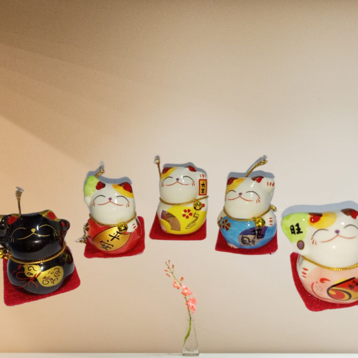 GENERICO - 5 ADORNOS DE GATO CHINO DECORATIVOS DIFERENTES DESEOS RIQUEZA Y FORTUNA