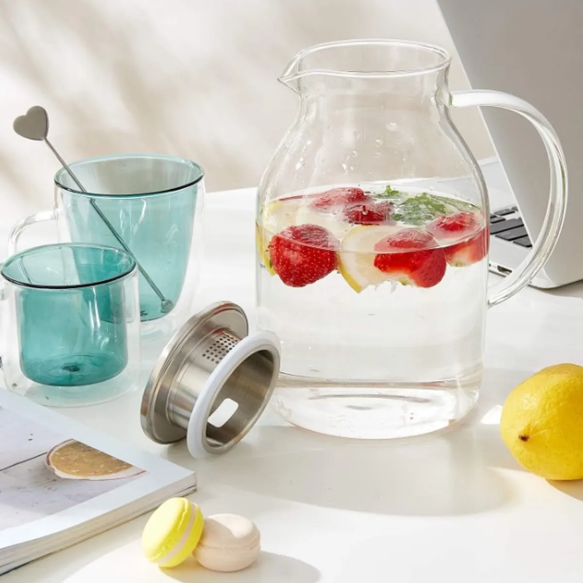 GENERICO - Jarra Moderna con Tapa de acero 2.2 L