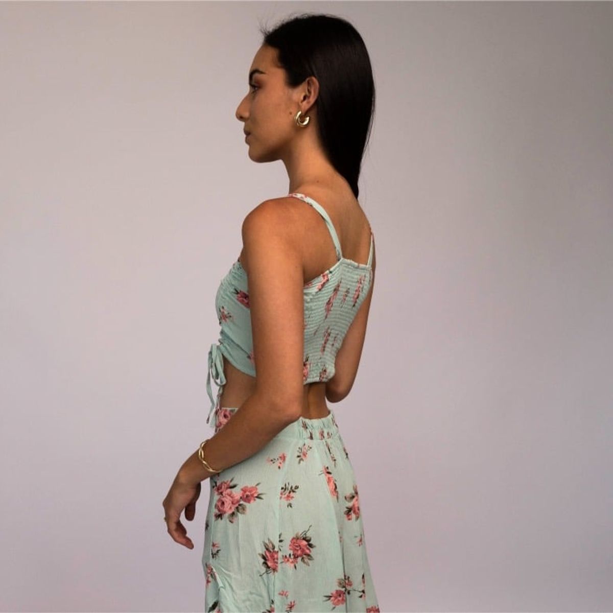 AMA OUTFITTERS - SET TOP Y FALDA HAWAI