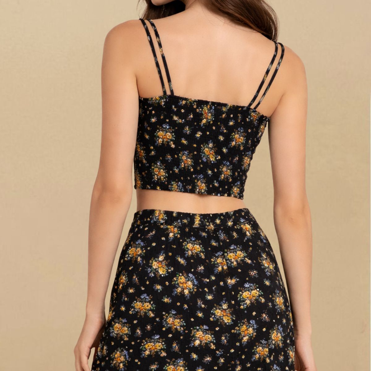 AMA OUTFITTERS - SET TOP Y FALDA HAWAI