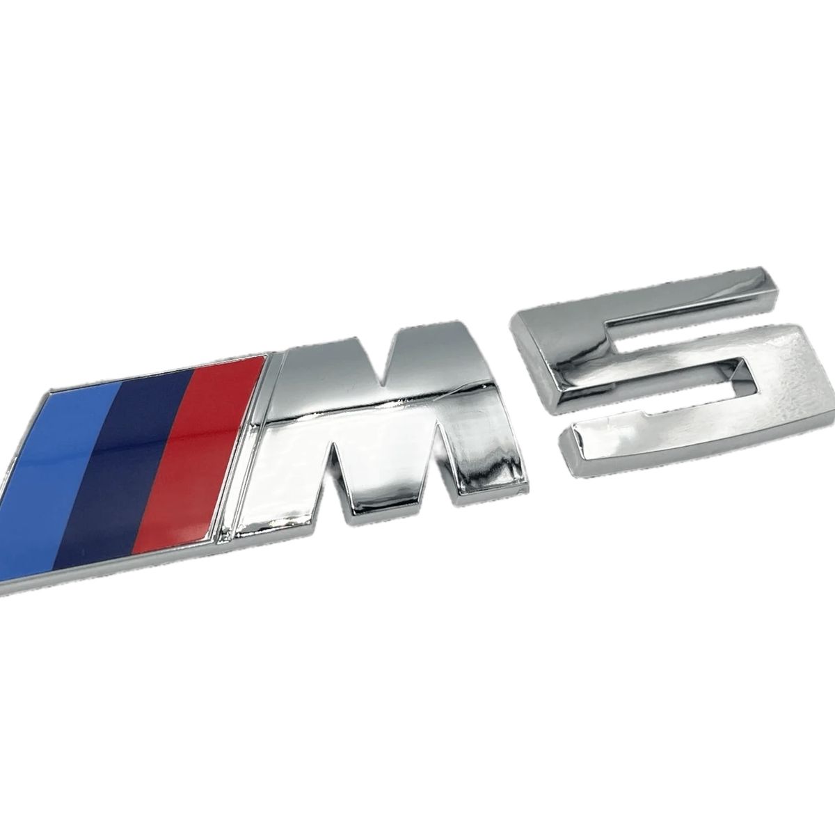 GENERICO - EMBLEMA LOGO POSTERIOR BMW M5