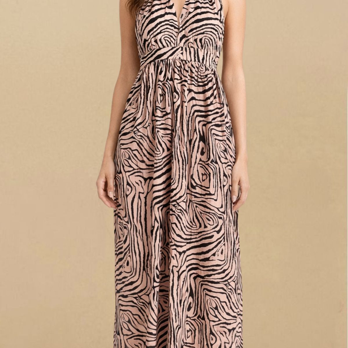 AMA OUTFITTERS - VESTIDO MARIANA ANIMAL PRINT