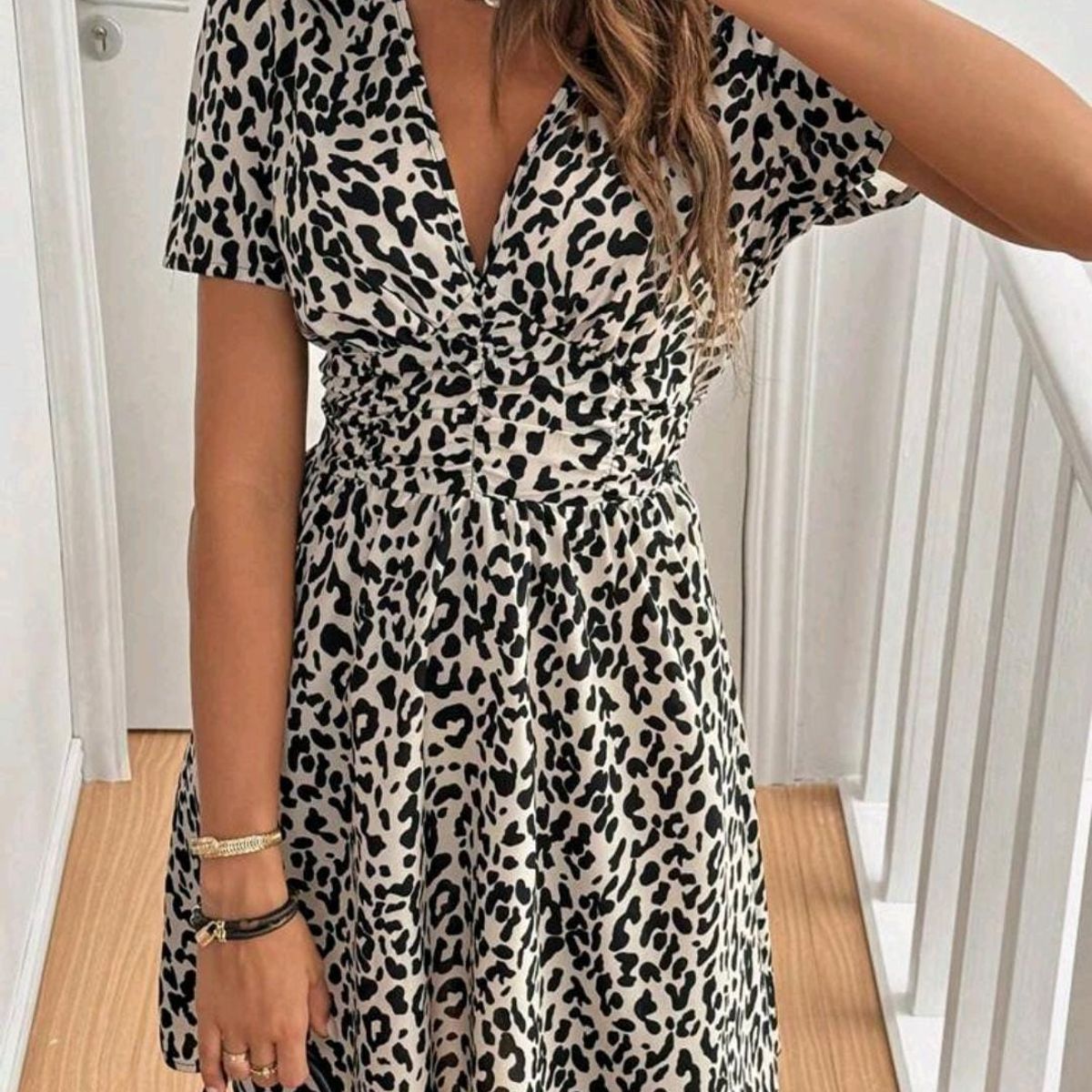 GENERICO - SHEIN Vestido de manga corta con estampado de leopardo