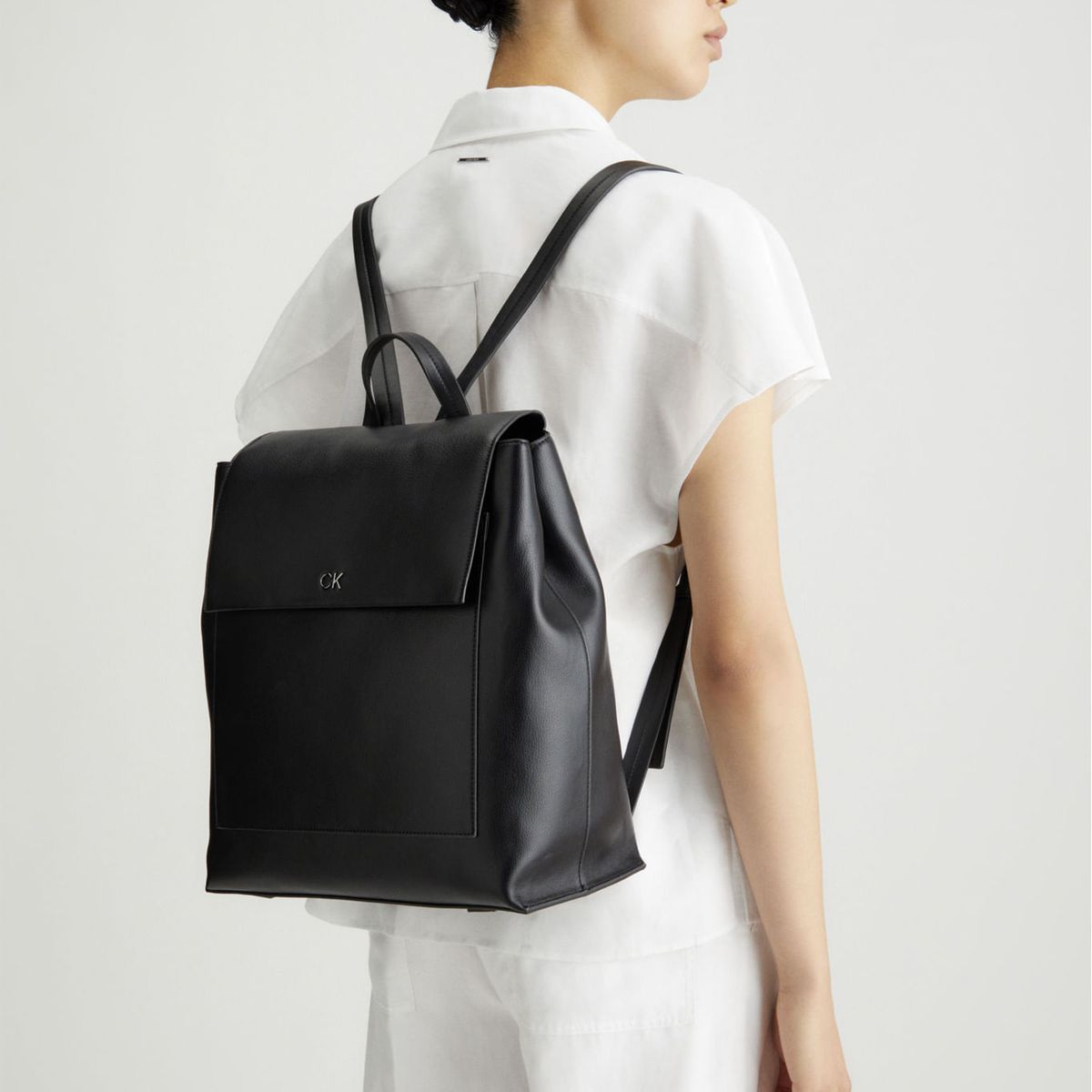 CALVIN KLEIN - MOCHILA CK DAILY BACKPACK PEBBLE R