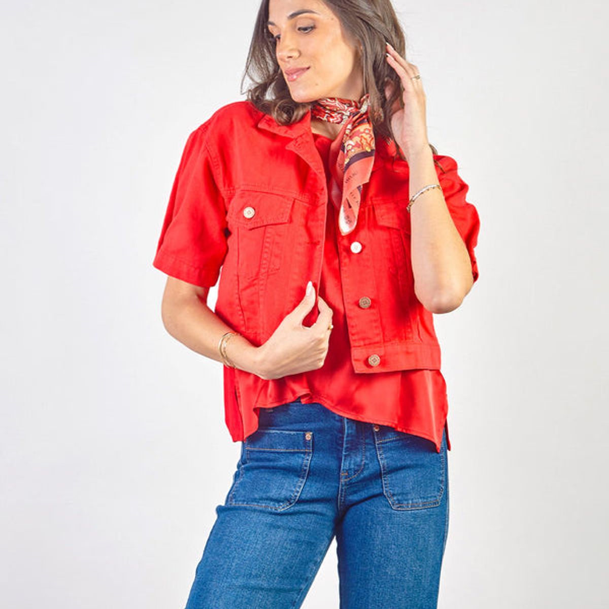 MICHELLE BELAU - ALEXA - CASACA DENIM CORTA